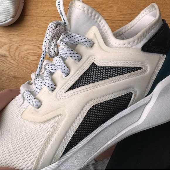 REEBOK Freestyle Motion Sneaker White, green and black - Size 8 - Picture 9 of 17